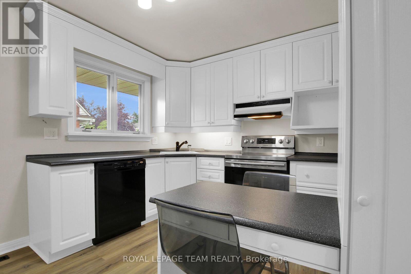 616 Westview Avenue, Ottawa, Ontario  K1Z 6E3 - Photo 16 - X13658004