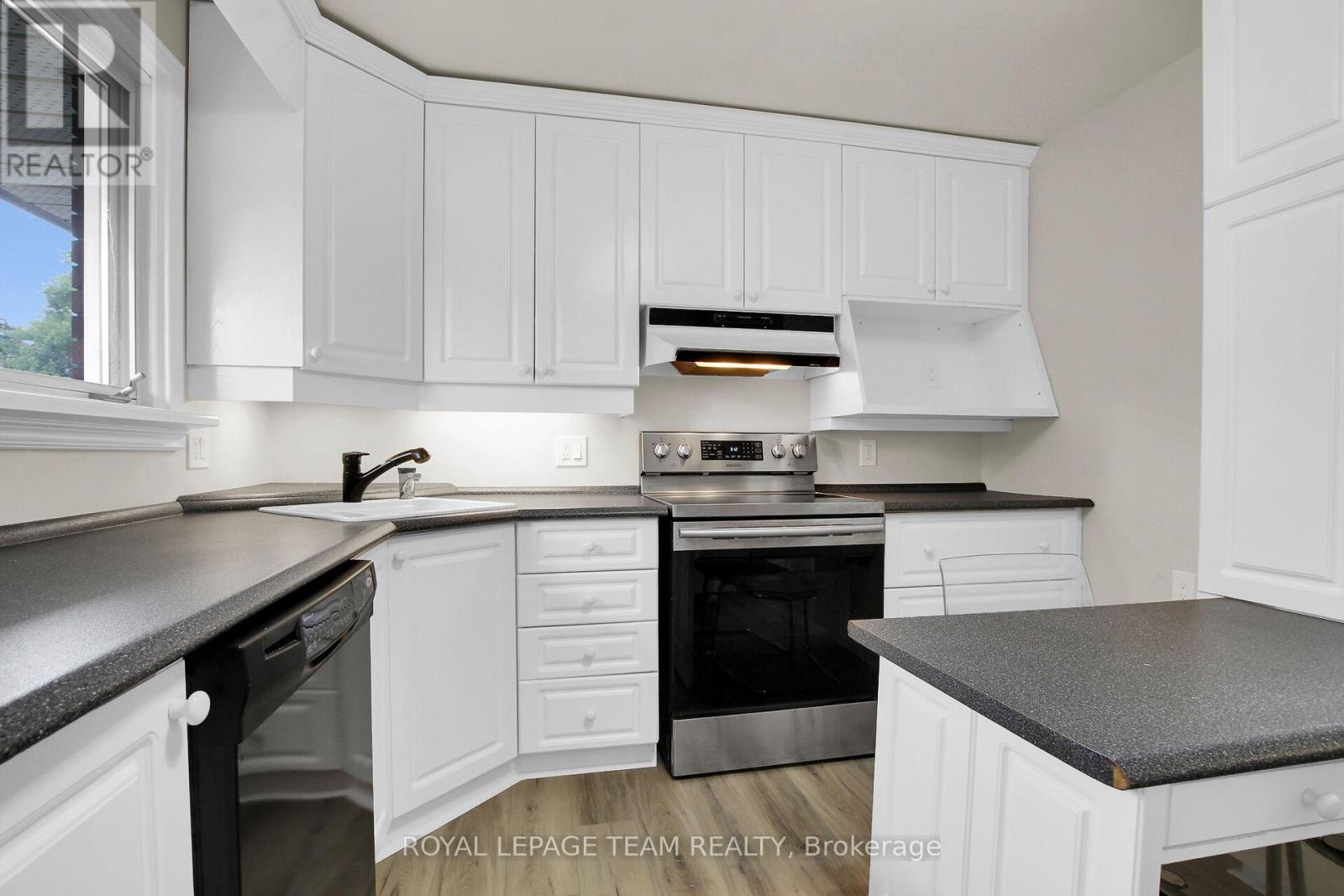 616 Westview Avenue, Ottawa, Ontario  K1Z 6E3 - Photo 18 - X13658004