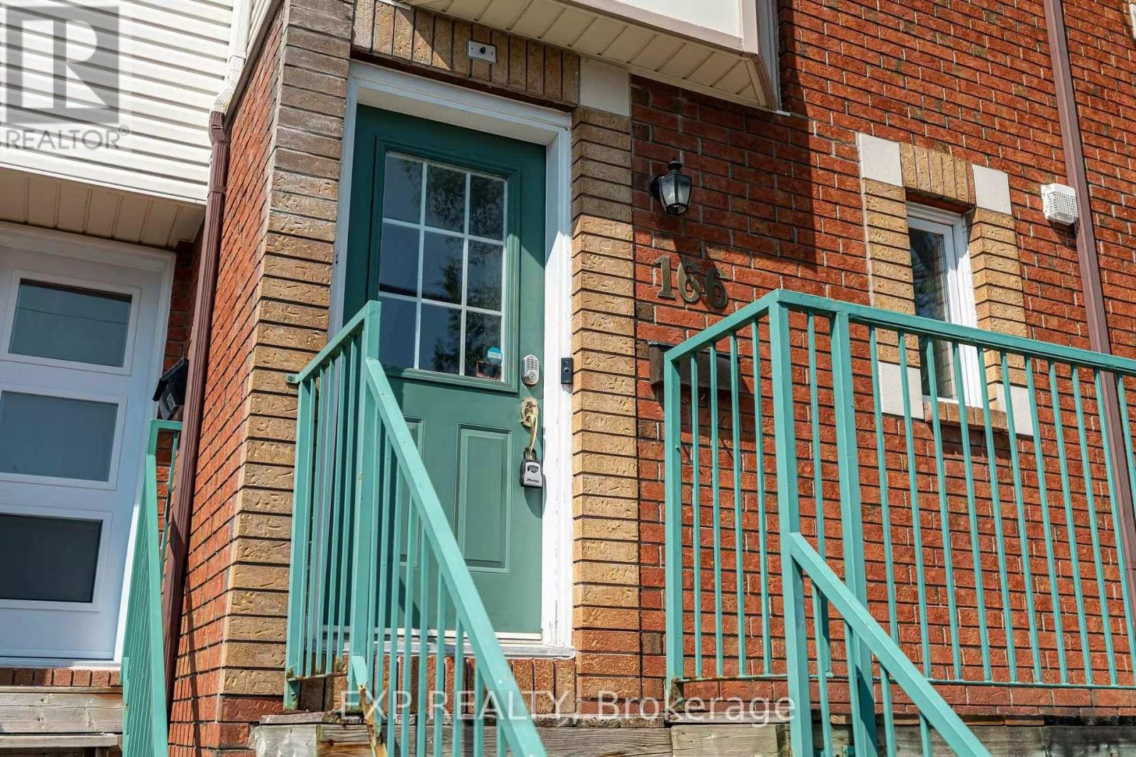 166 Forward Avenue, Ottawa, Ontario  K1Y 1K9 - Photo 2 - X13658218