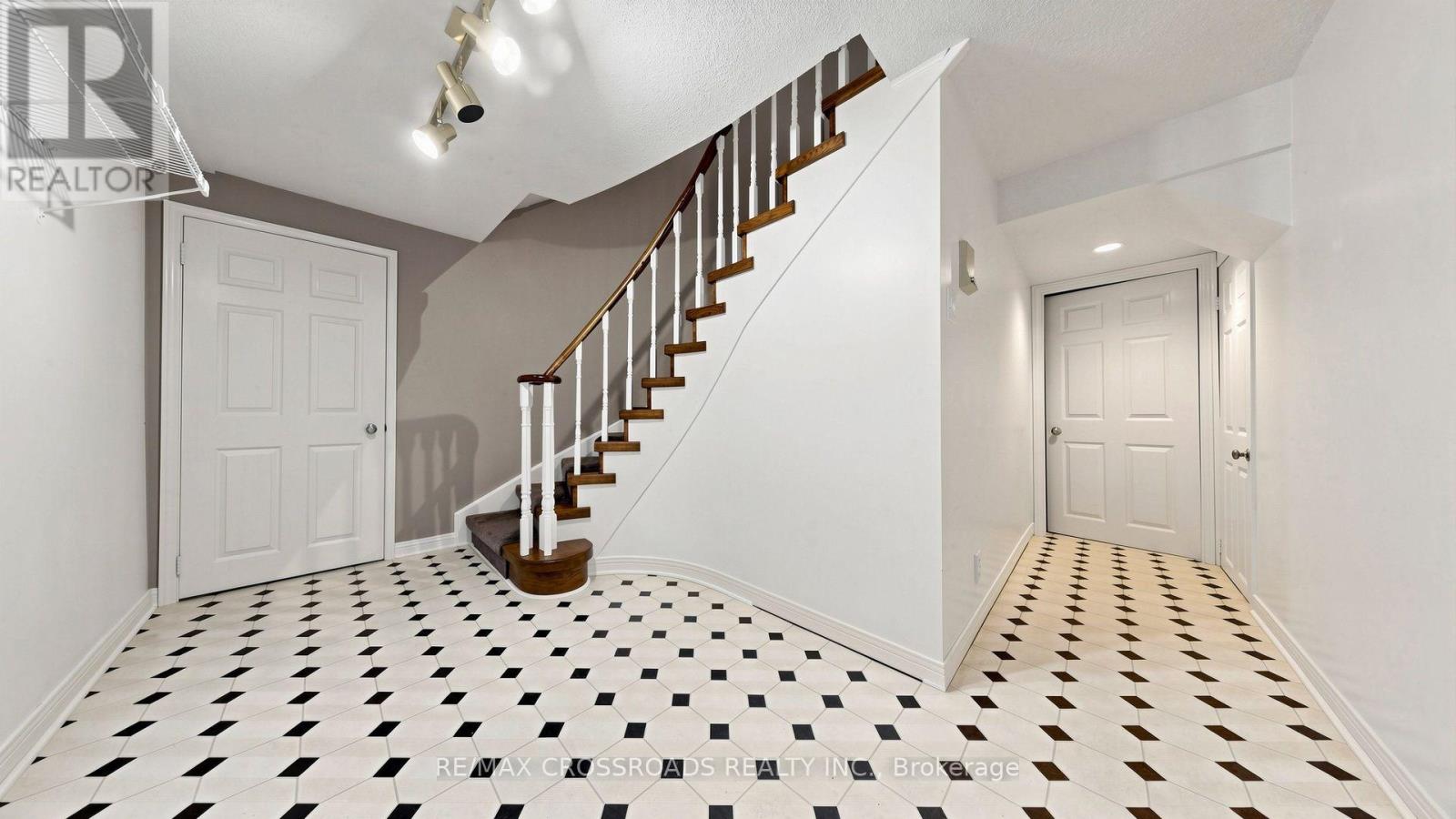 1 Redwood Lane, Markham (Unionville), Ontario  L3R 3Z1 - Photo 31 - N13658034