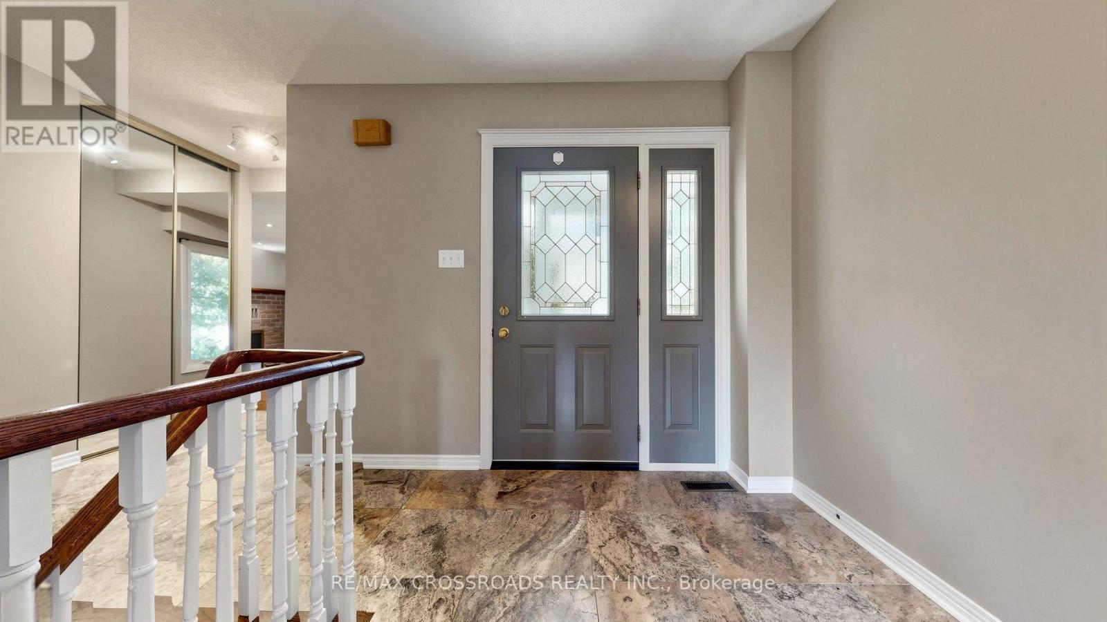 1 Redwood Lane, Markham (Unionville), Ontario  L3R 3Z1 - Photo 4 - N13658034