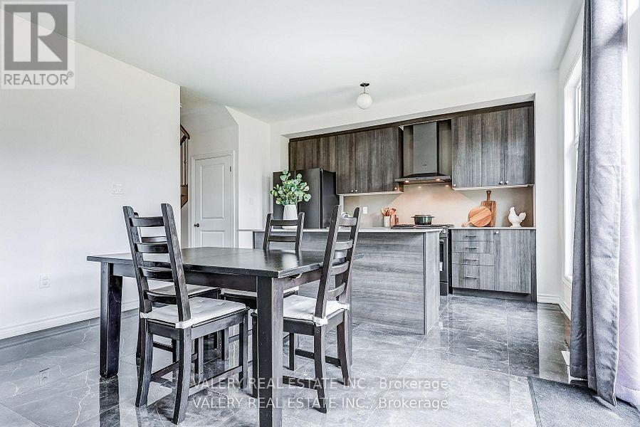 26 Sam Battaglia Crescent, Georgina, Ontario  L0E 1R0 - Photo 3 - N13658160