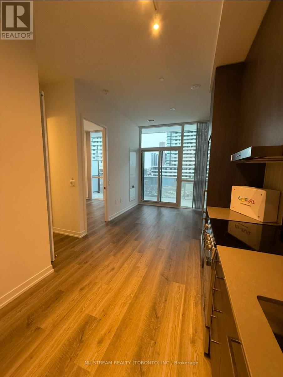 601 - 195 Commerce St, Vaughan, Ontario  L4K 5Z7 - Photo 4 - N13658164