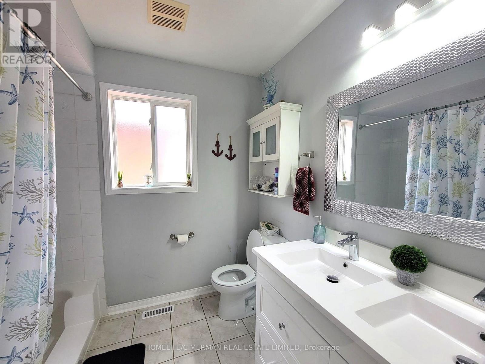 256 Mcbride Crescent, Newmarket, Ontario  L3X 2W4 - Photo 20 - N13658178