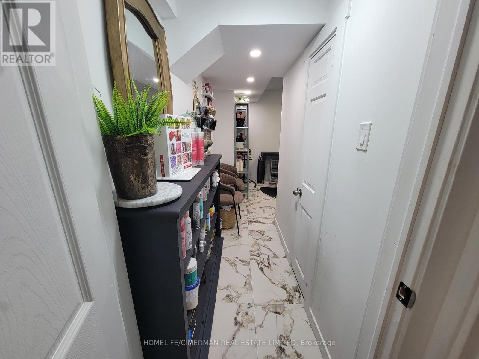 256 Mcbride Crescent, Newmarket, Ontario  L3X 2W4 - Photo 25 - N13658178