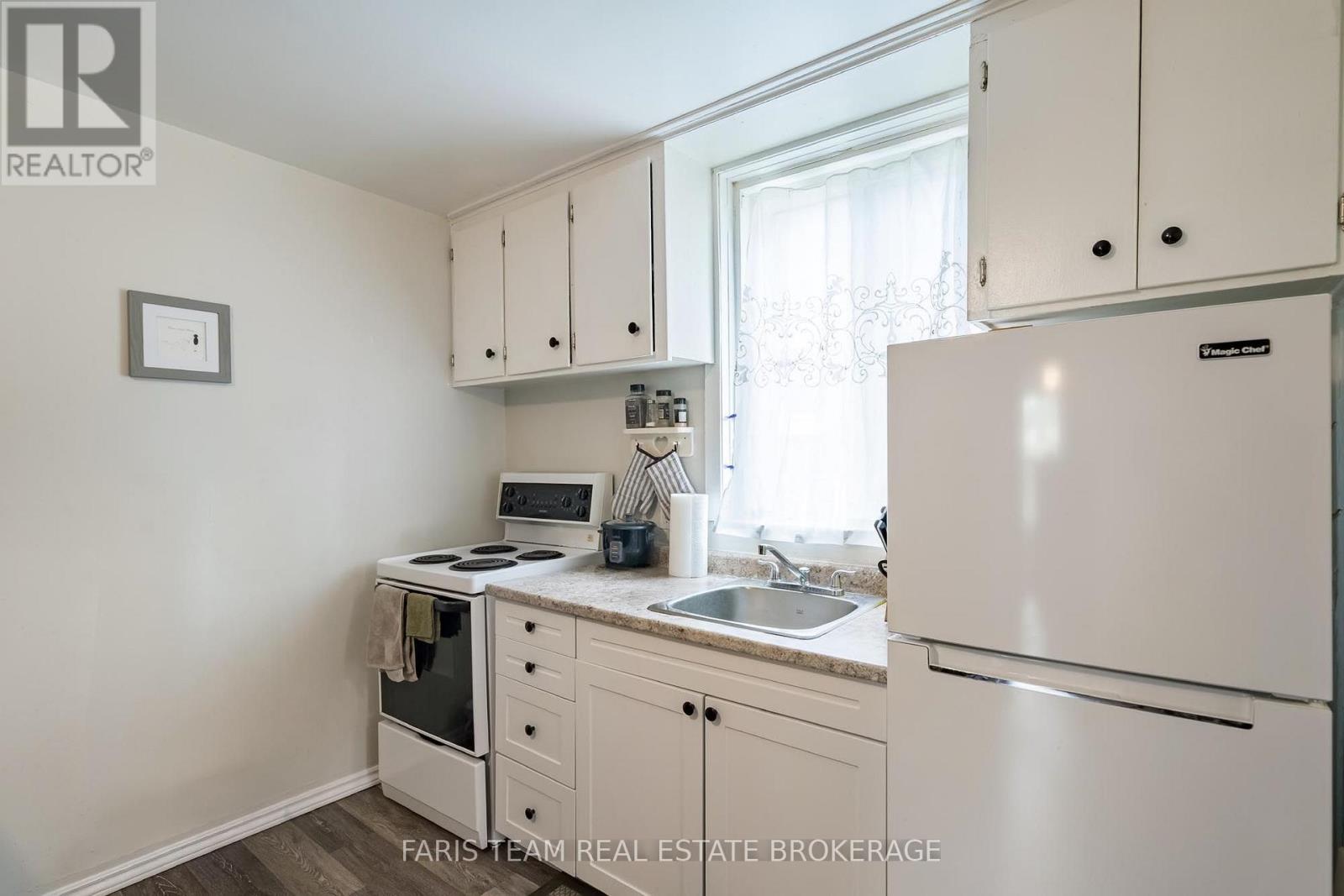 116 Albert Street S, Orillia, Ontario  L3V 5L2 - Photo 18 - S13657948
