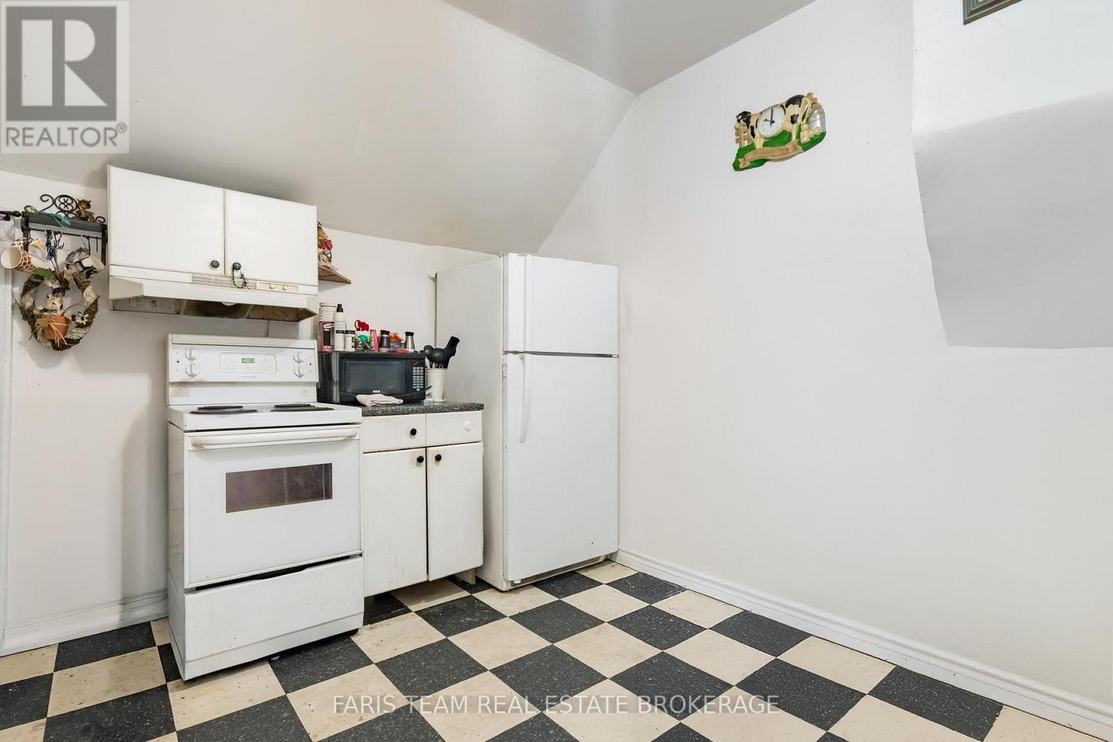 116 Albert Street S, Orillia, Ontario  L3V 5L2 - Photo 4 - S13657948