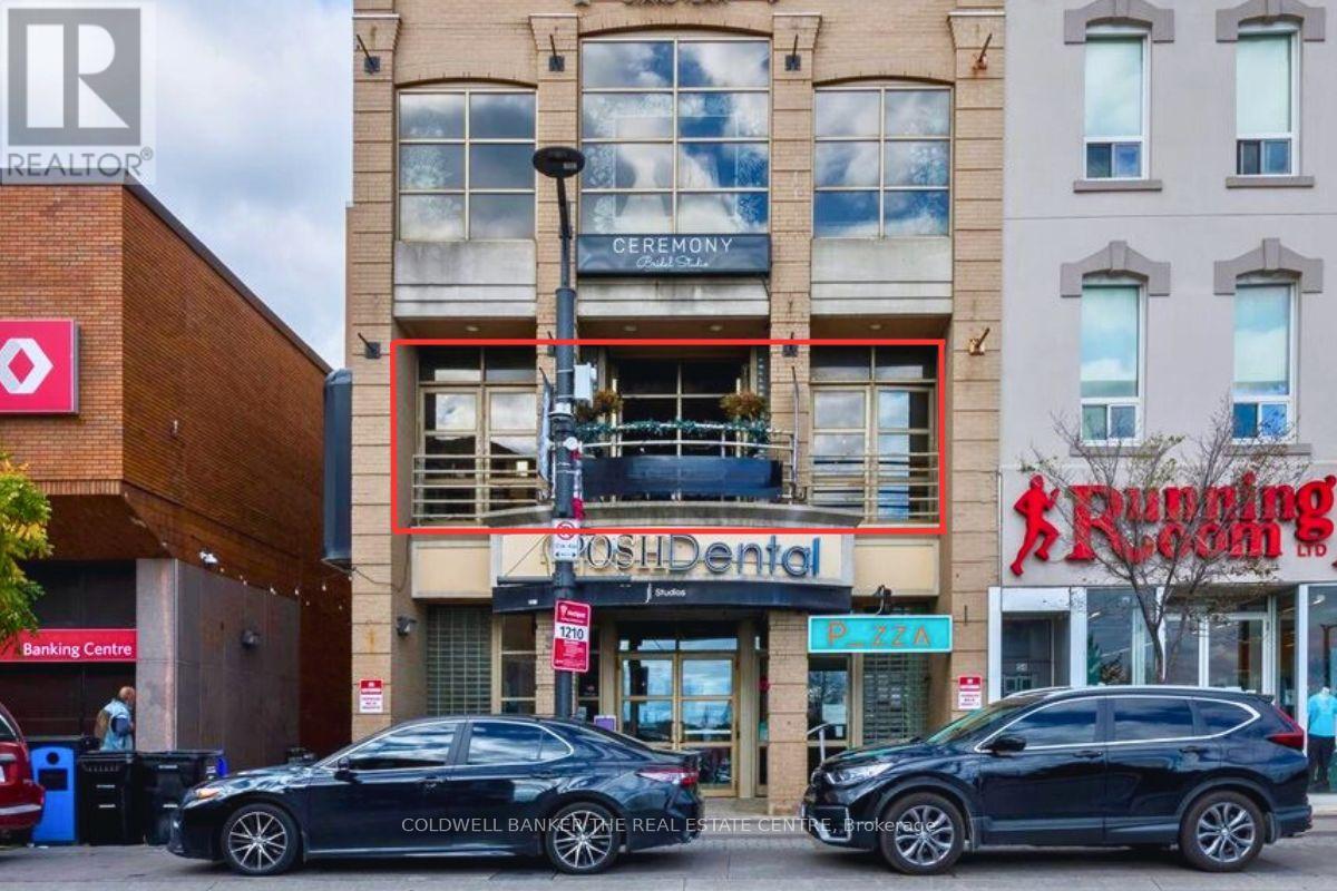 200 - 50 Dunlop Street E, Barrie, Ontario  L4M 6J9 - Photo 1 - S13658070