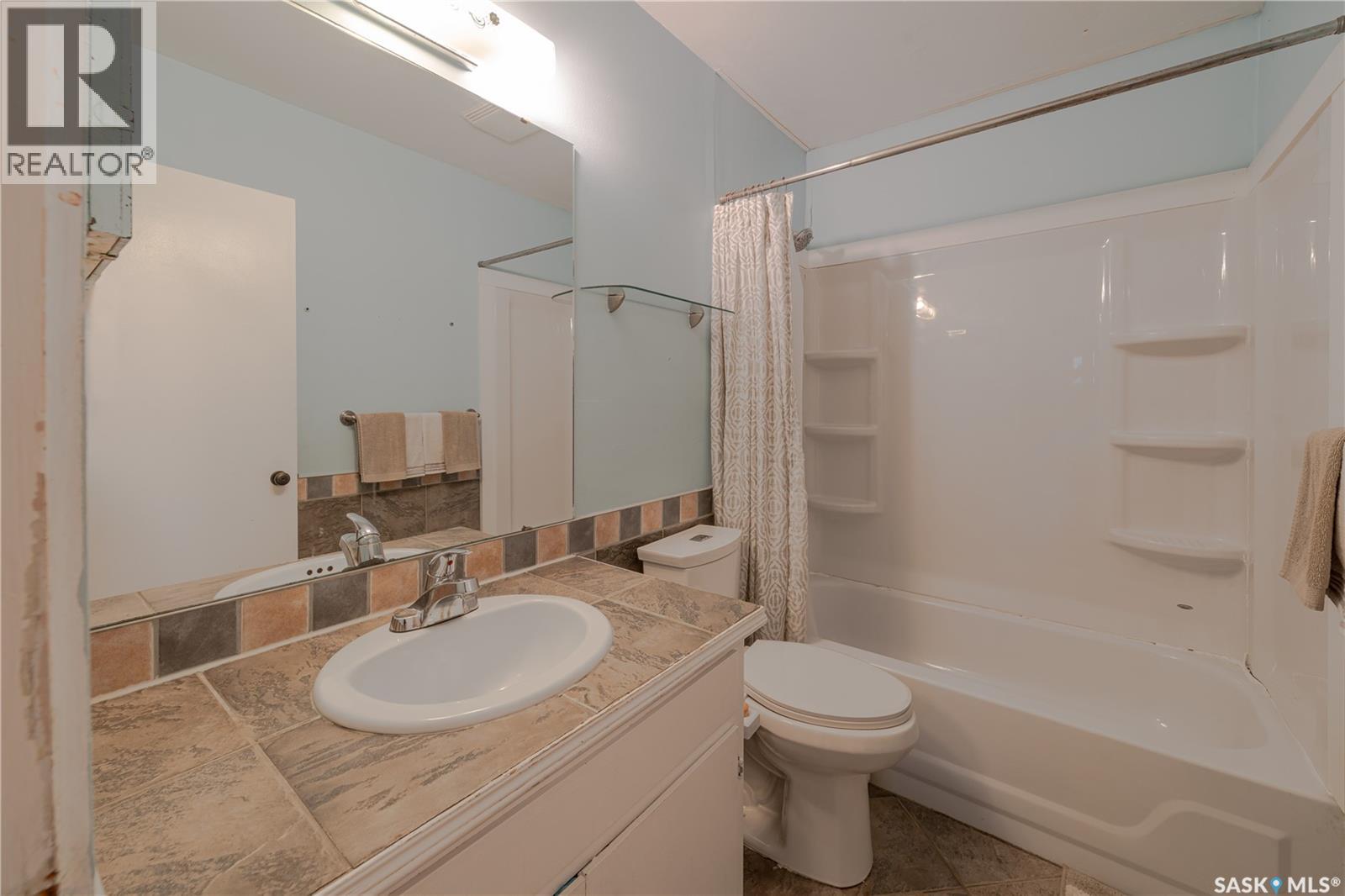2818 23rd Avenue, Regina, Saskatchewan  S4S 1E6 - Photo 11 - SK045127