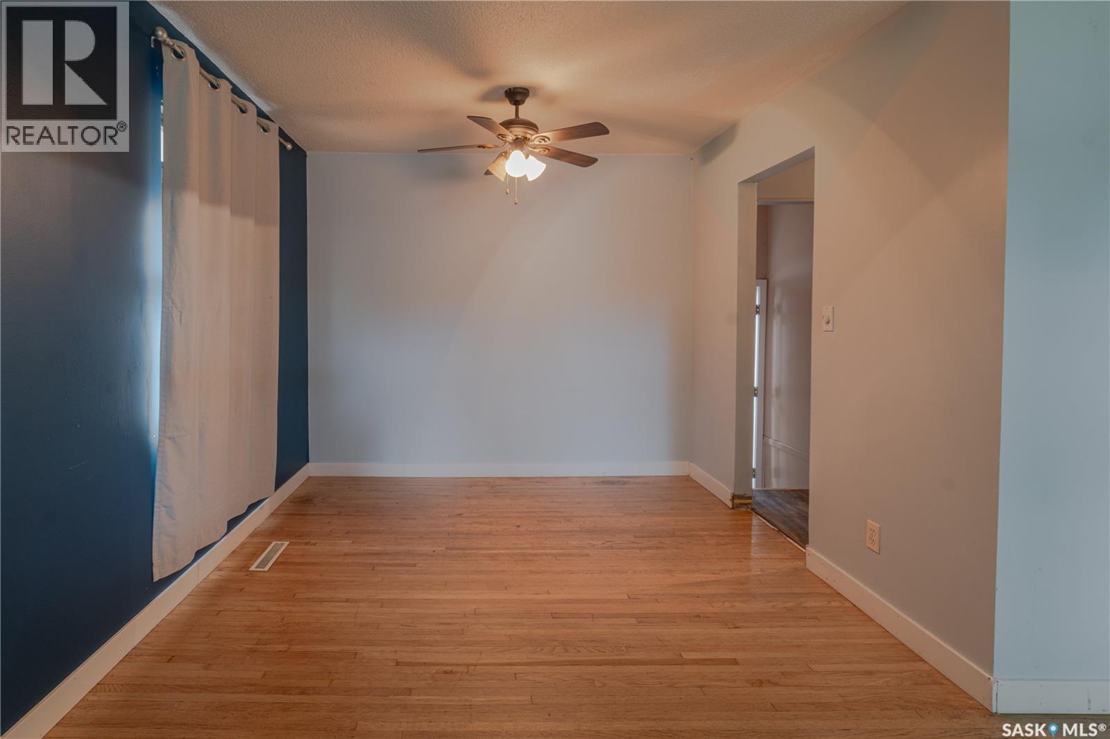 2818 23rd Avenue, Regina, Saskatchewan  S4S 1E6 - Photo 6 - SK045127