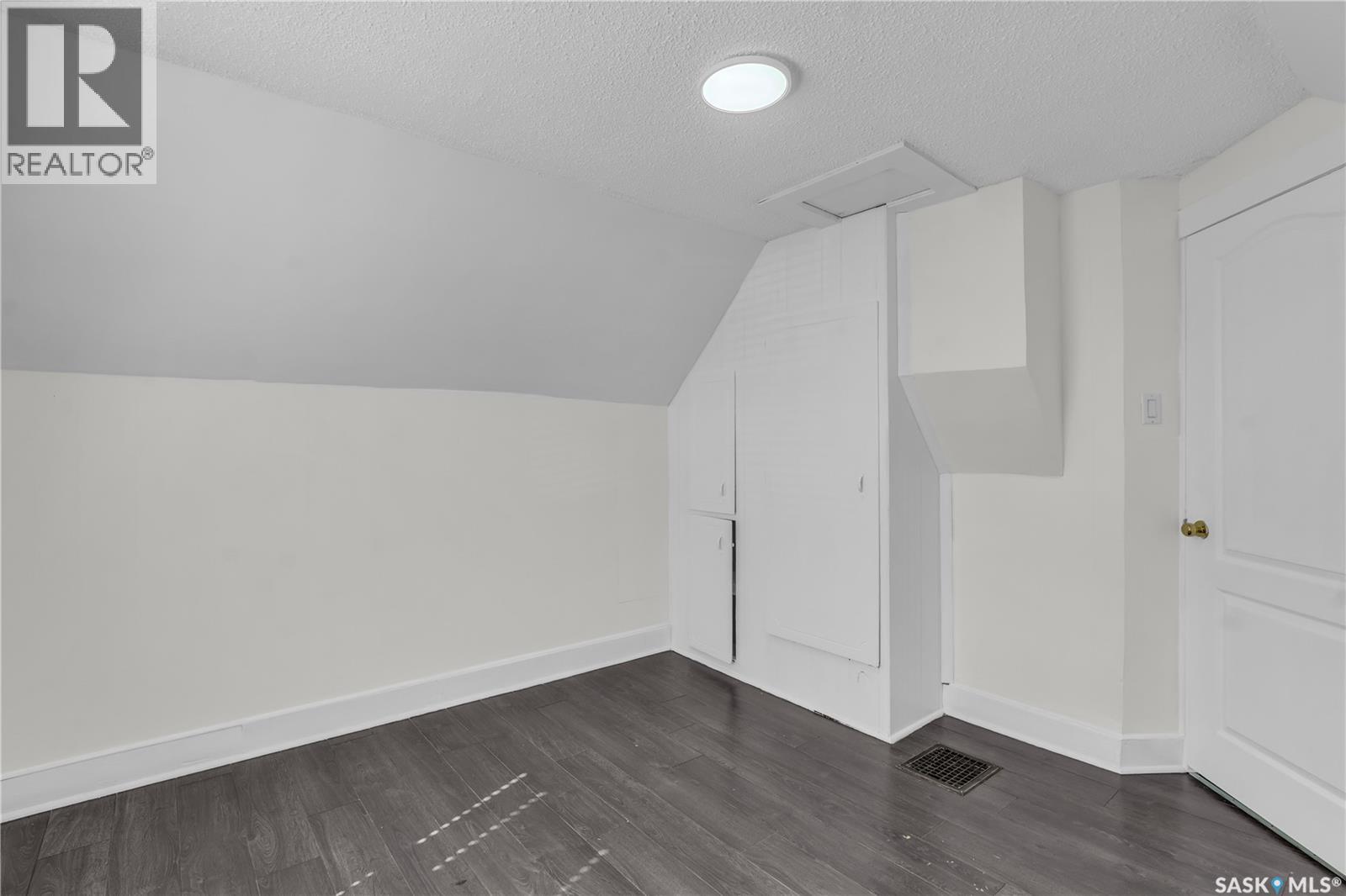 223 I Avenue S, Saskatoon, Saskatchewan  S7M 1X8 - Photo 22 - SK045099