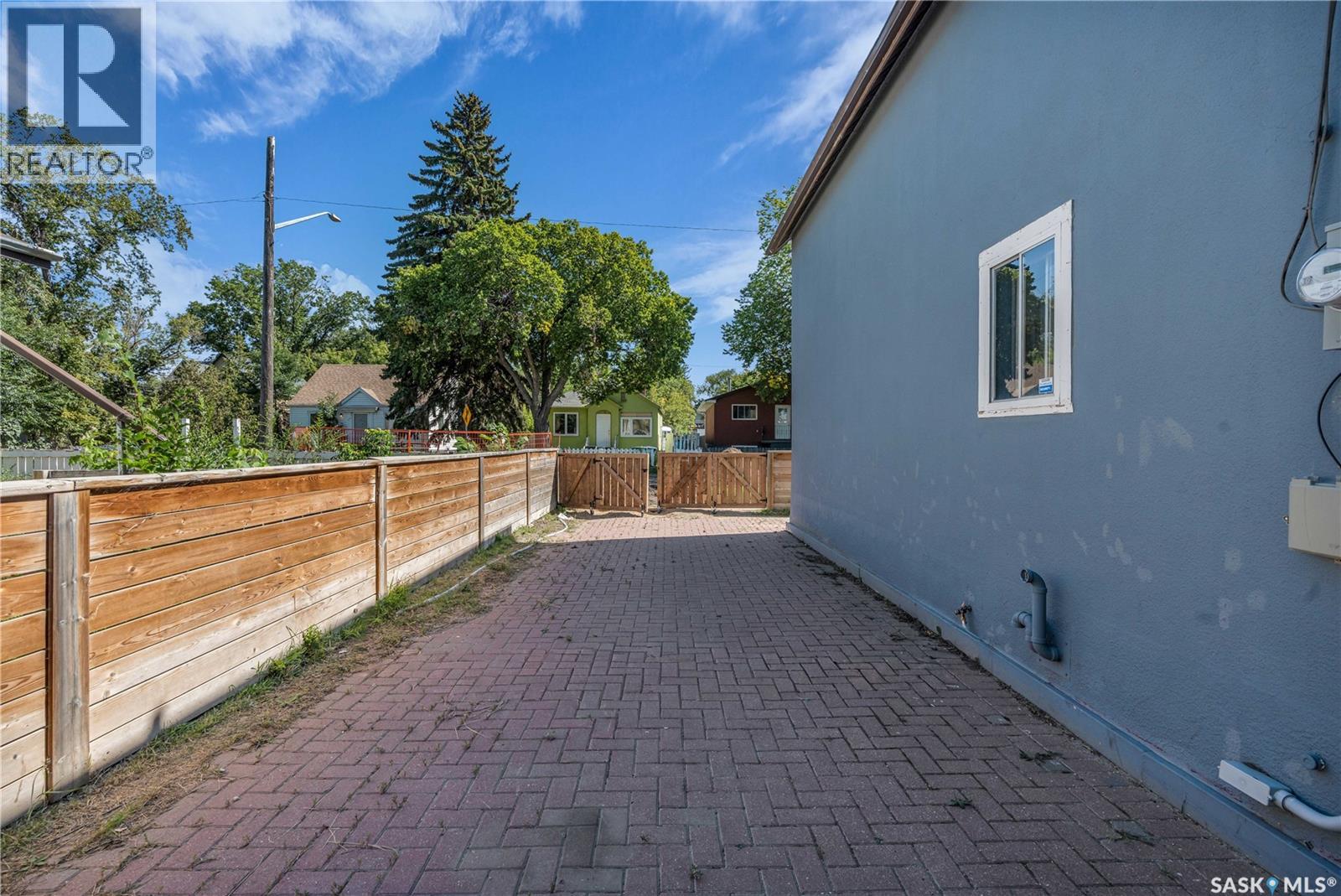 223 I Avenue S, Saskatoon, Saskatchewan  S7M 1X8 - Photo 35 - SK045099