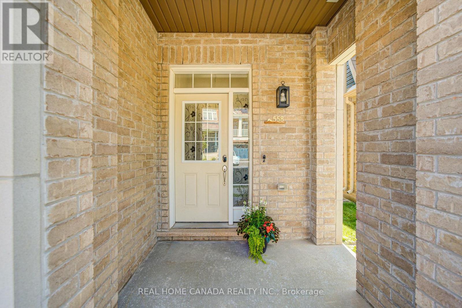 558 Bartleman Terrace, Milton, Ontario  L9T 6Z4 - Photo 2 - W13657970