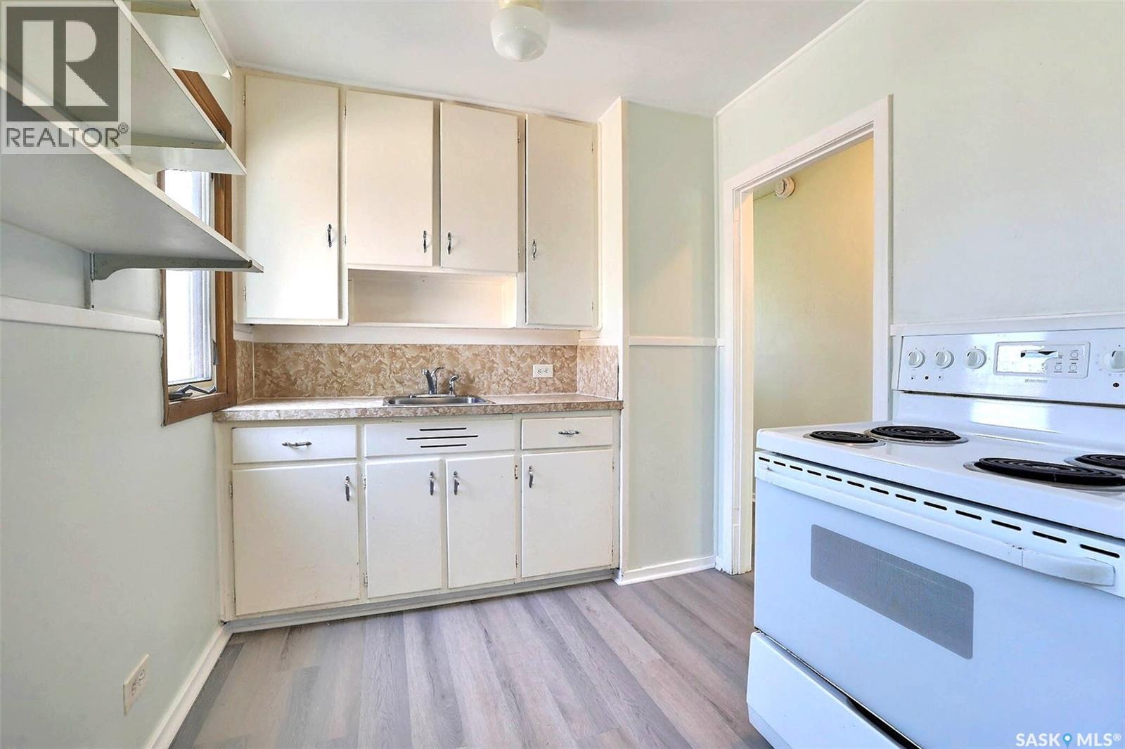 859 Pasqua Street, Regina, Saskatchewan  S4T 4K7 - Photo 6 - SK045069