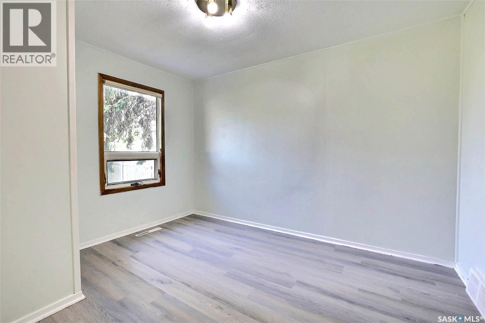 859 Pasqua Street, Regina, Saskatchewan  S4T 4K7 - Photo 8 - SK045069