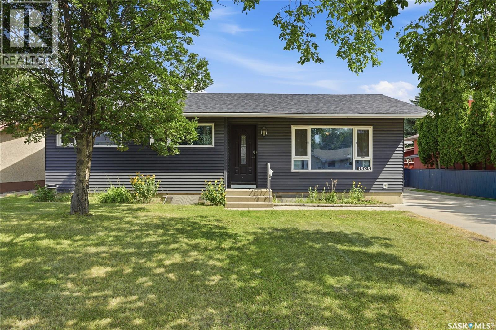 1809 Arlington Avenue, Saskatoon, Saskatchewan  S7H 2Y8 - Photo 2 - SK045032