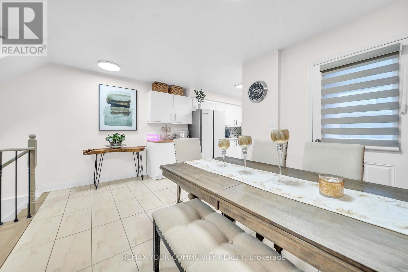 26 Ted Wray Circle, Toronto, Ontario  M3L 0G5 - Photo 10 - W13658110