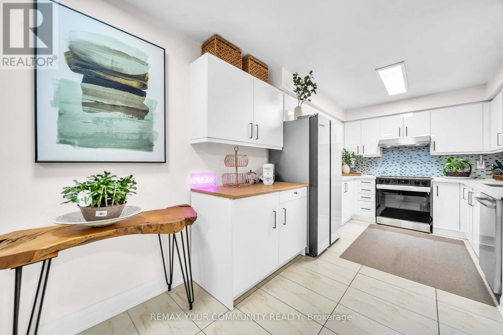 26 Ted Wray Circle, Toronto, Ontario  M3L 0G5 - Photo 11 - W13658110