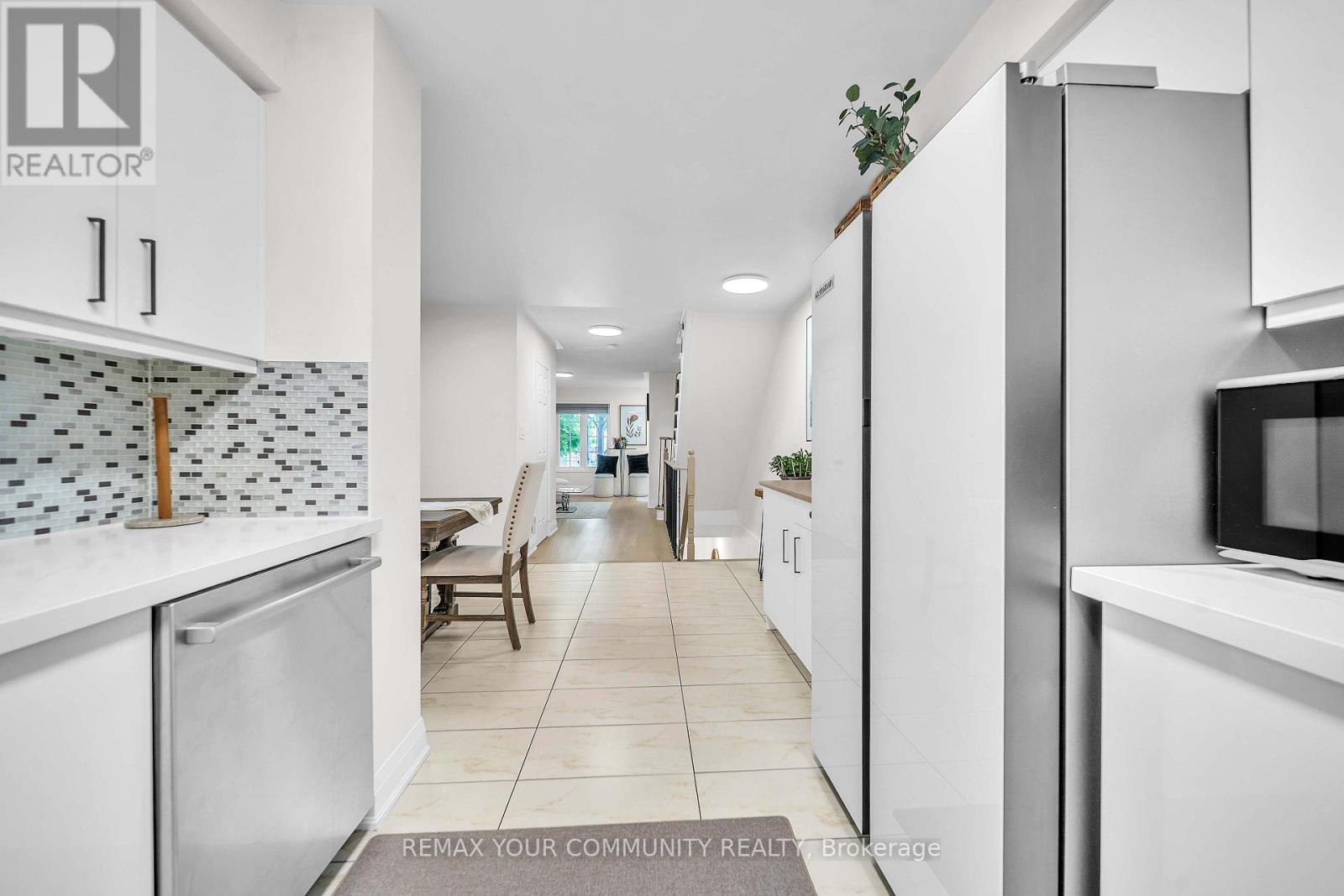 26 Ted Wray Circle, Toronto, Ontario  M3L 0G5 - Photo 13 - W13658110