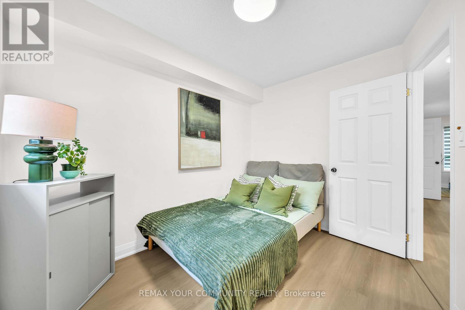 26 Ted Wray Circle, Toronto, Ontario  M3L 0G5 - Photo 17 - W13658110