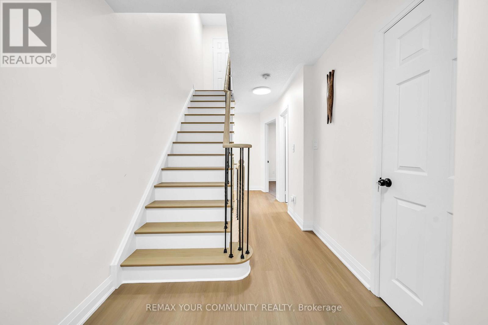 26 Ted Wray Circle, Toronto, Ontario  M3L 0G5 - Photo 23 - W13658110