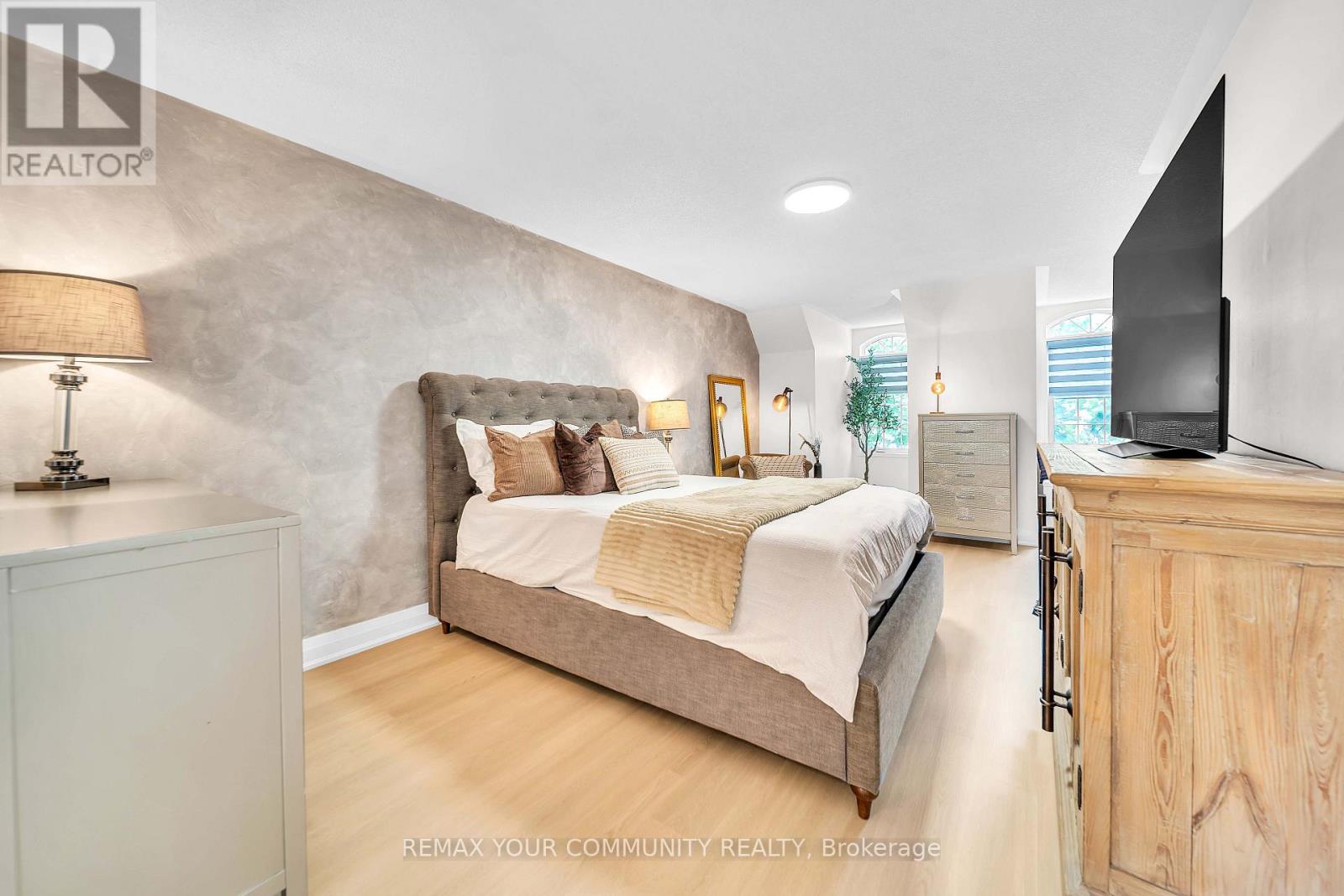 26 Ted Wray Circle, Toronto, Ontario  M3L 0G5 - Photo 24 - W13658110