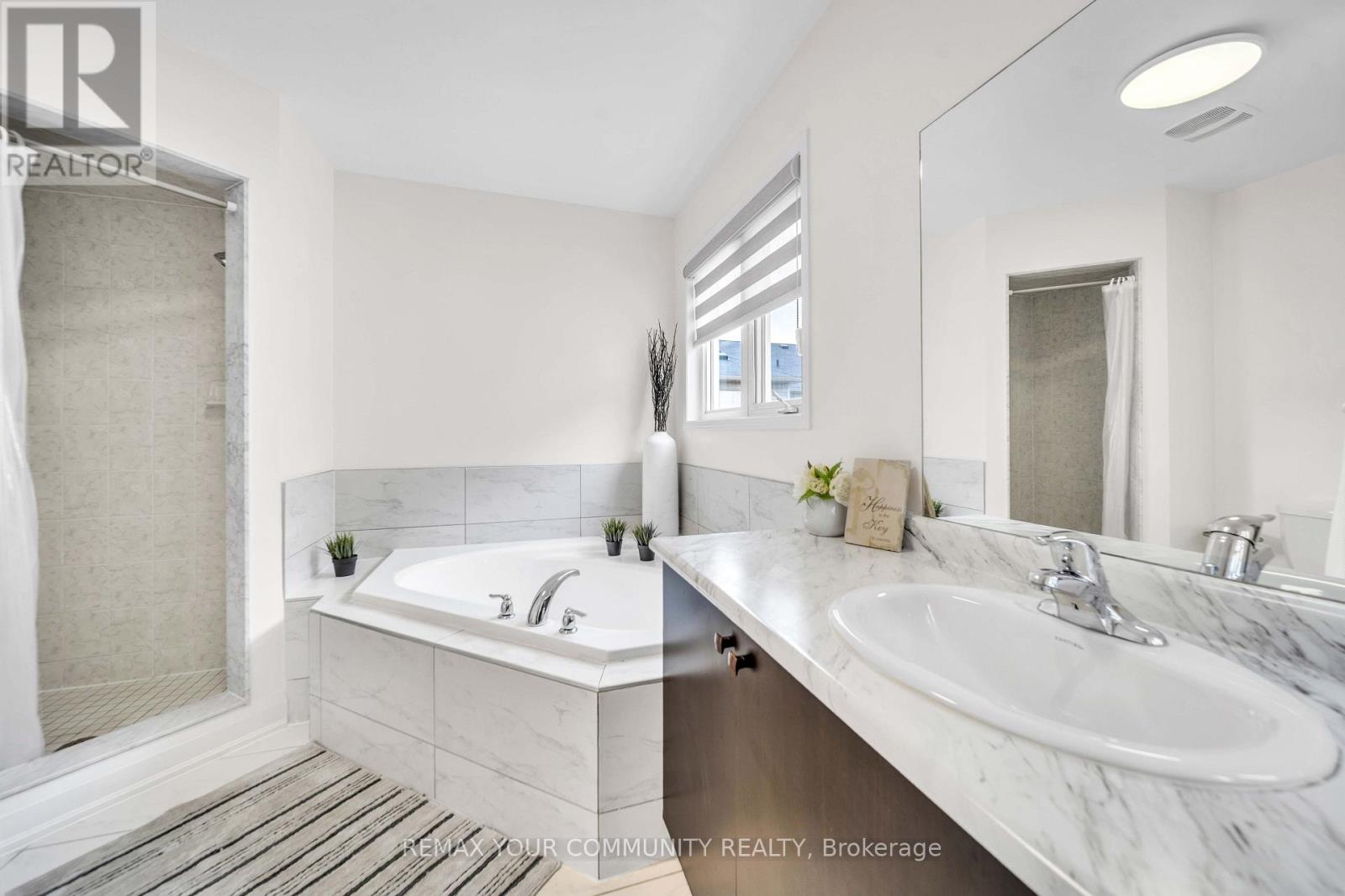 26 Ted Wray Circle, Toronto, Ontario  M3L 0G5 - Photo 31 - W13658110