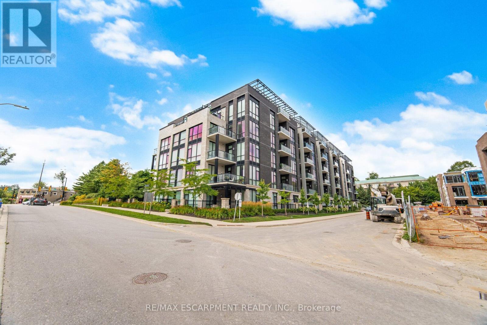 210 - 42 MILL STREET, Halton Hills, Ontario