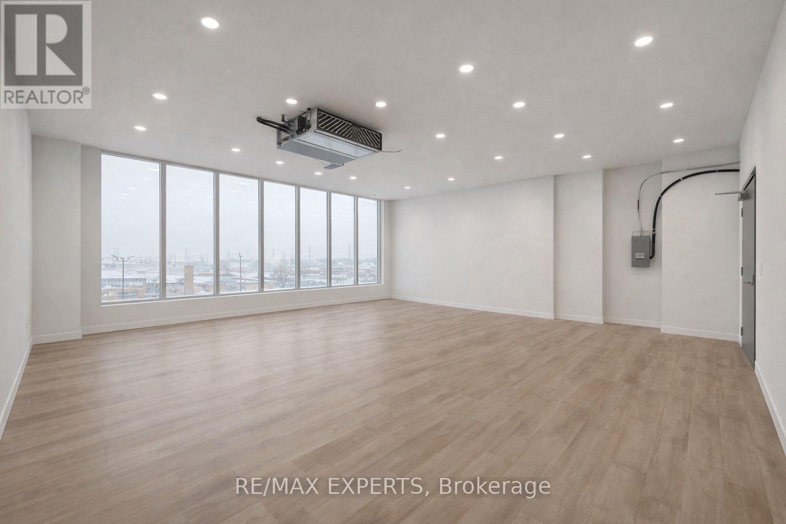 204 - 600 Dixon Road, Toronto, Ontario  M9W 1J1 - Photo 10 - W13658236