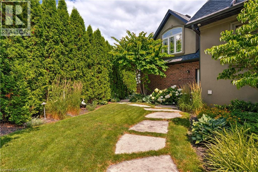 921 Scenic Drive, Hamilton, Ontario  L9C 1H7 - Photo 45 - 40854642