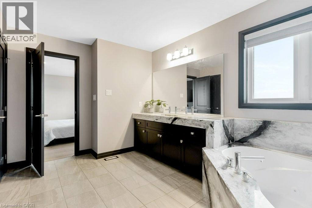 4041 Highland Park Drive, Beamsville, Ontario  L3J 0S9 - Photo 31 - 40853709