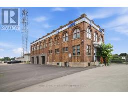 11 WADSWORTH STREET, Brantford, Ontario