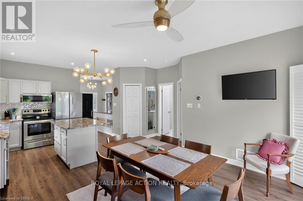 11 - 219 Shellard Lane, Brantford, Ontario  N3T 0B8 - Photo 15 - X13658128