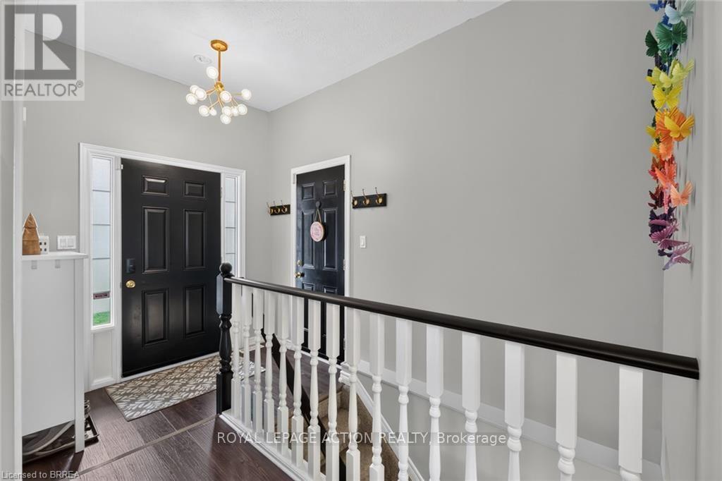 11 - 219 Shellard Lane, Brantford, Ontario  N3T 0B8 - Photo 5 - X13658128