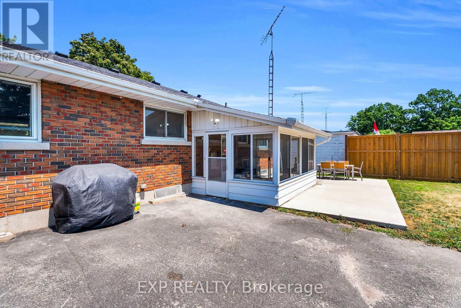 19 Woodman Drive, Brantford, Ontario  N3S 4K2 - Photo 39 - X13658224