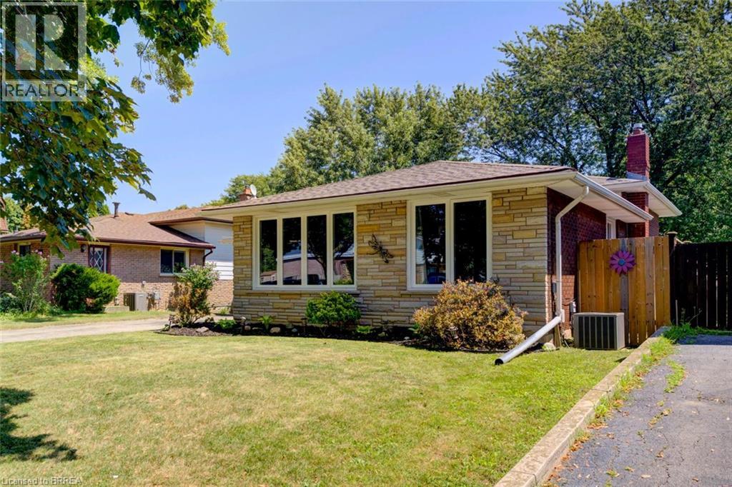 9 Winding Way, Brantford, Ontario  N3R 3S1 - Photo 3 - 40846914