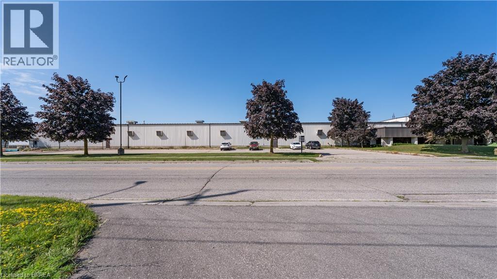 75 Plant Farm Boulevard Unit# 1, Brantford, Ontario  N3S 7W3 - Photo 4 - 40853125