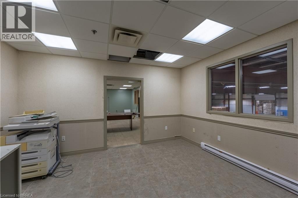 75 Plant Farm Boulevard Unit# 1, Brantford, Ontario  N3S 7W3 - Photo 17 - 40853125