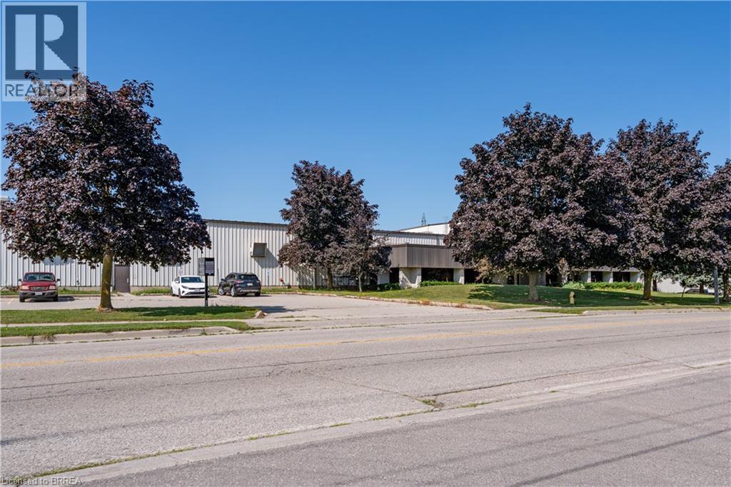 75 Plant Farm Boulevard Unit# 1, Brantford, Ontario  N3S 7W3 - Photo 5 - 40853125