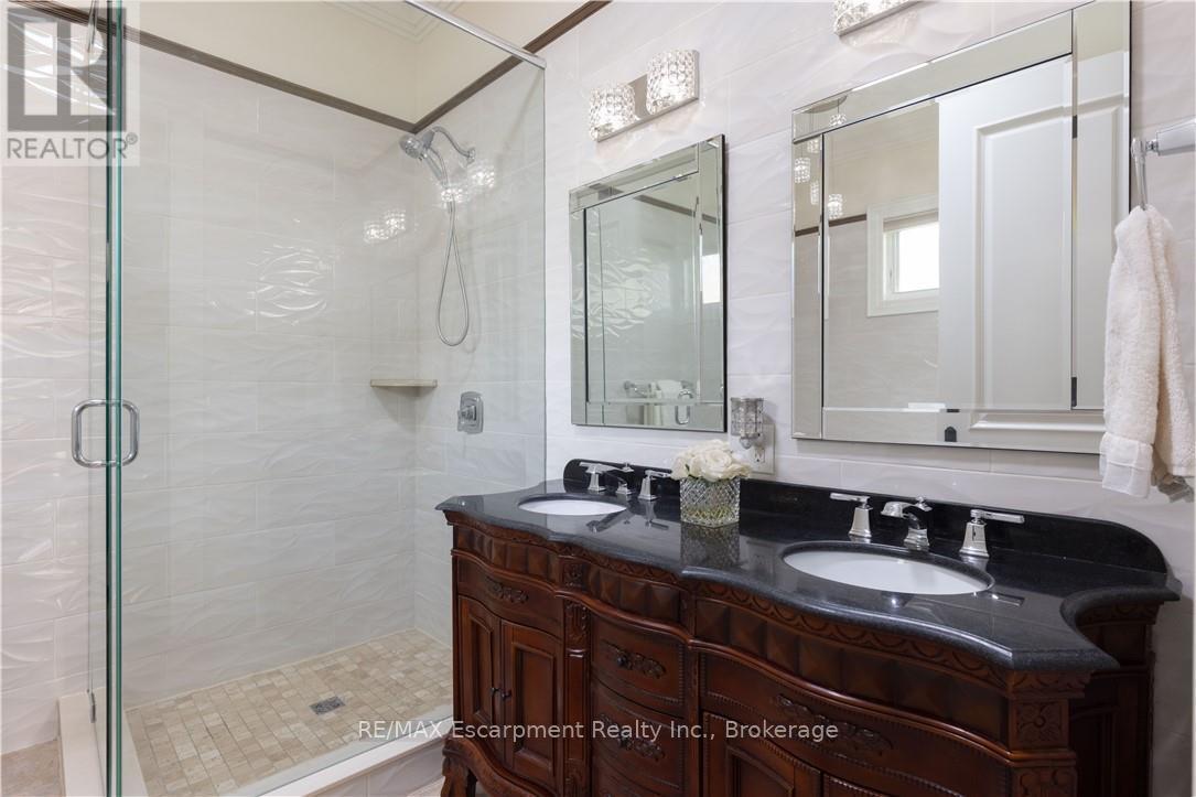 2073 Deramore Drive, Oakville, Ontario  L6J 2P7 - Photo 21 - W13634846