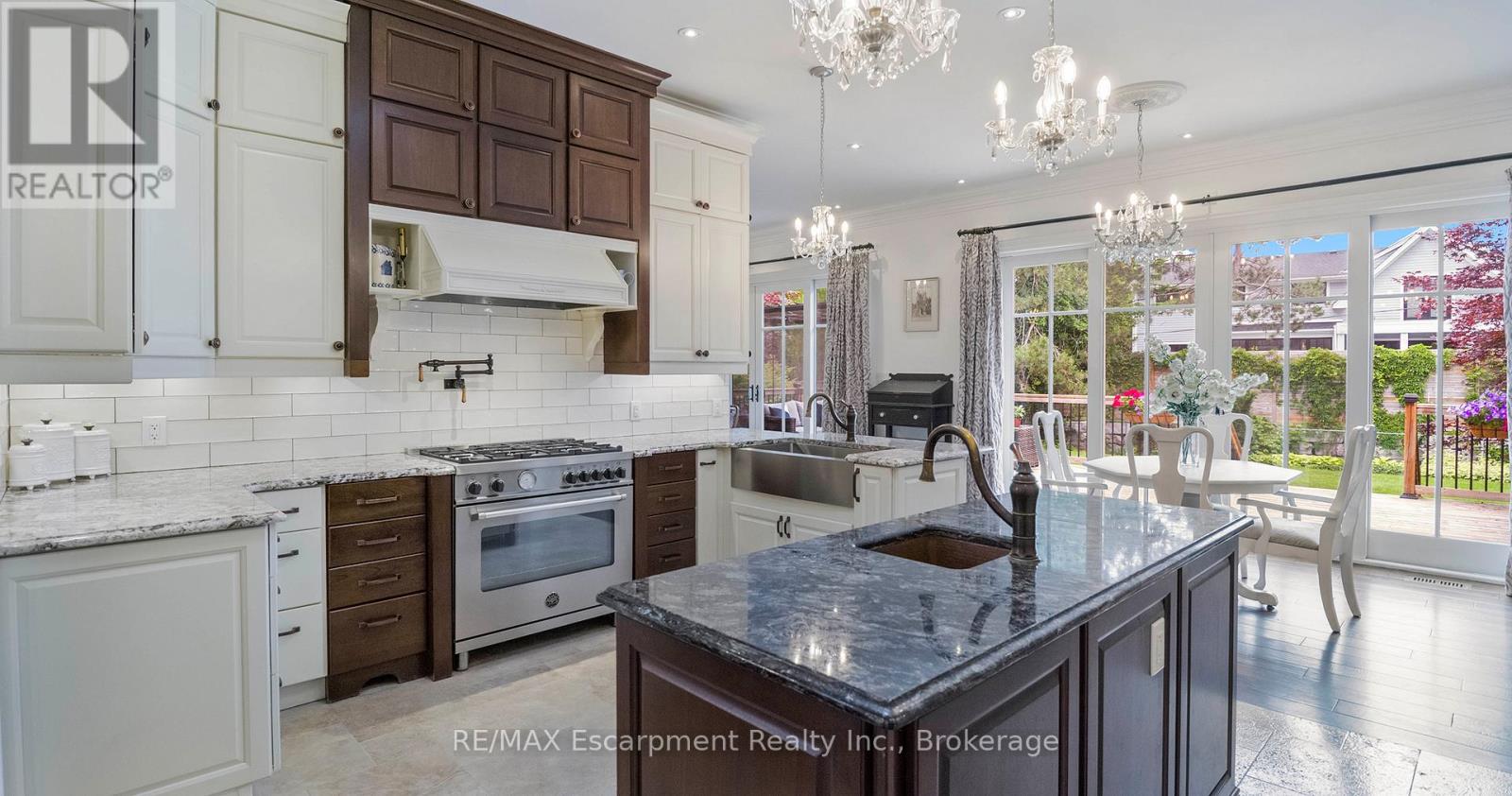 2073 Deramore Drive, Oakville, Ontario  L6J 2P7 - Photo 13 - W13634846