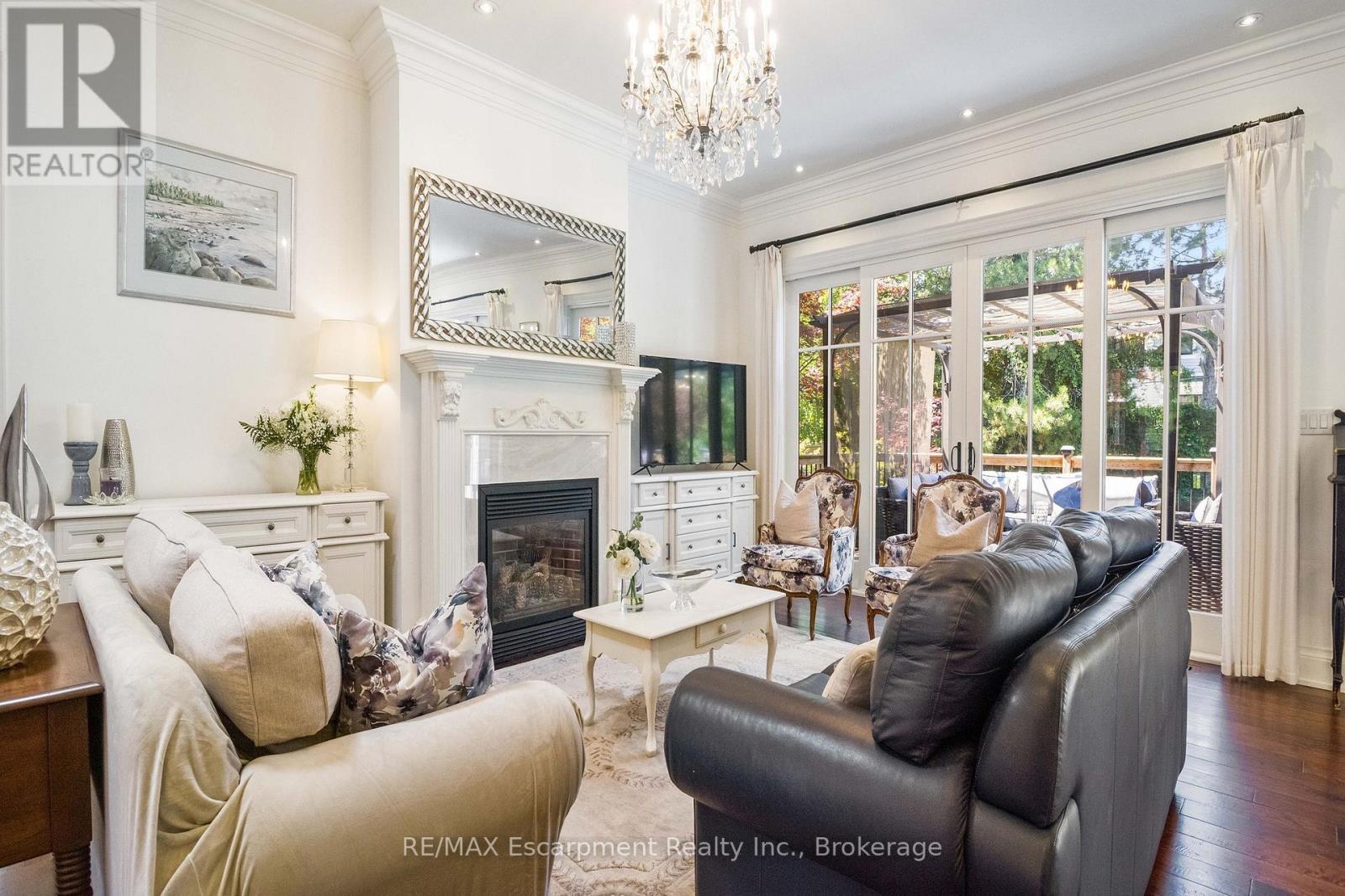 2073 Deramore Drive, Oakville, Ontario  L6J 2P7 - Photo 6 - W13634846