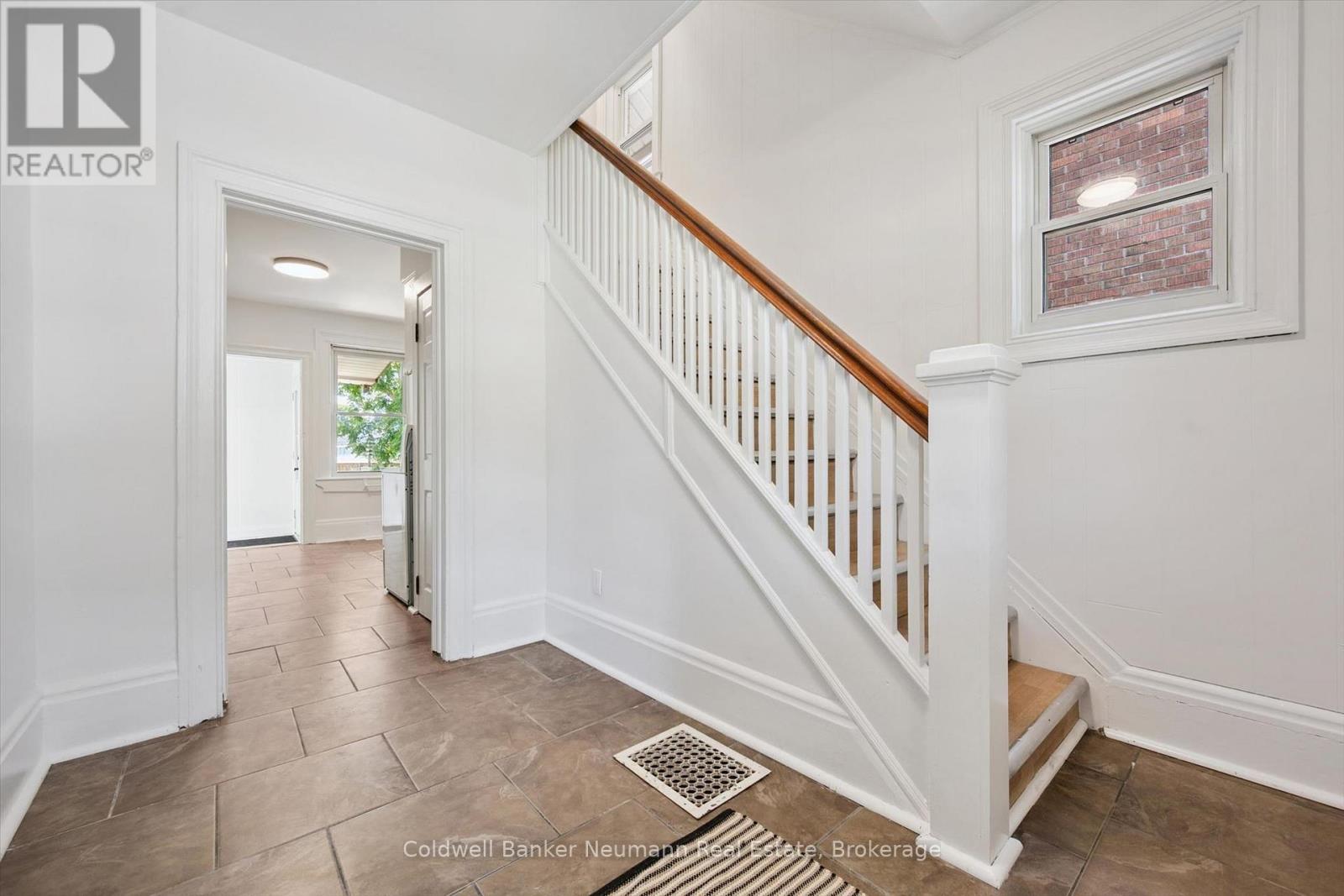 179 Elizabeth Street, Guelph, Ontario N1E 2X5 - Photo 9 - X13526438
