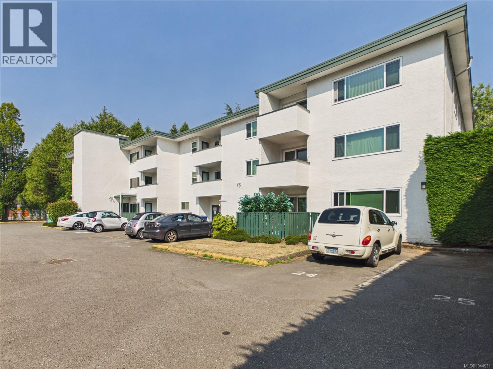 302 3880 Shelbourne St, Victoria, British Columbia  V8P 4H7 - Photo 19 - 1044931