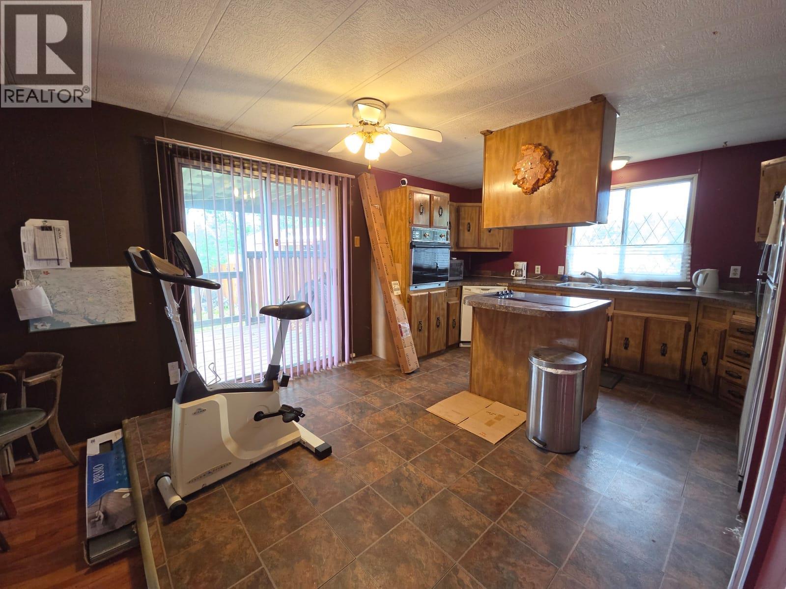 5293 44 Street SE, Chetwynd, British Columbia  V0C 1J0 - Photo 8 - 10394394