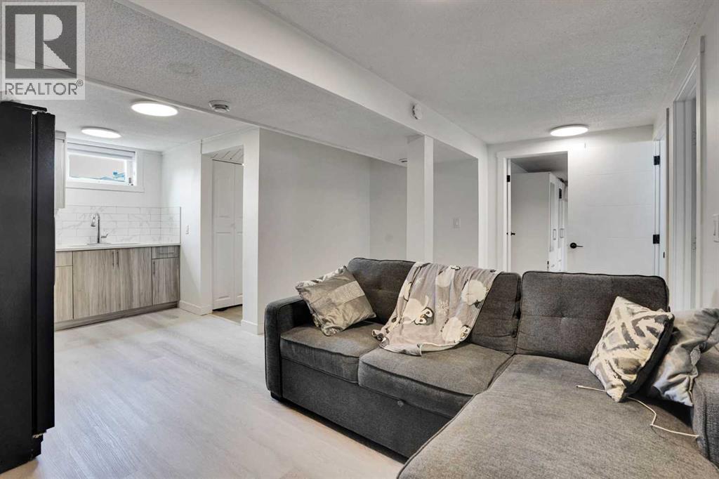 3935 14 Avenue NE, Calgary, Alberta  T2A 4A5 - Photo 25 - A2320578
