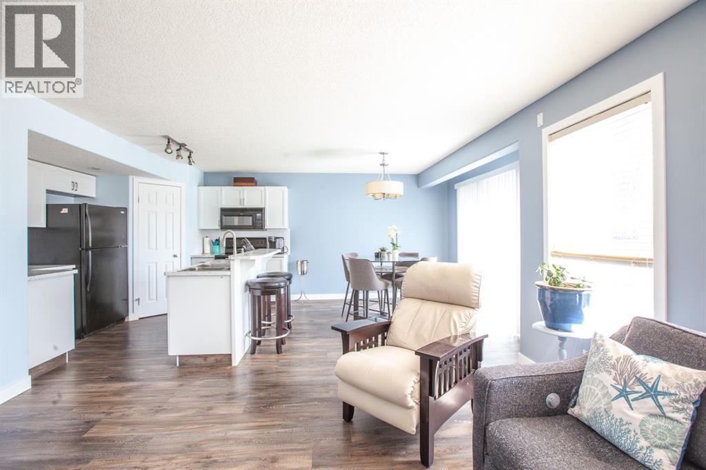443 Tuscany Ridge Heights Nw, Calgary, Alberta  T3L 3B6 - Photo 7 - A2335456