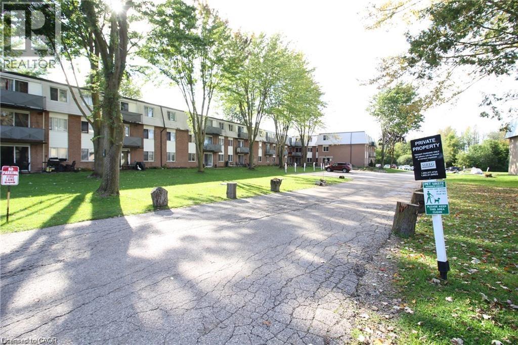 633 Barber Avenue N Unit# 7, Listowel, Ontario  N4W 1S4 - Photo 2 - 40853832