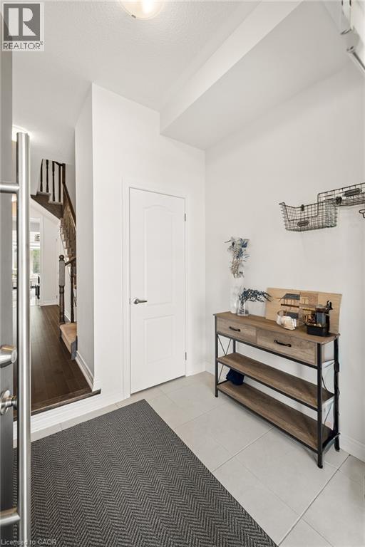 166 Deerpath Drive Unit# 49, Guelph, Ontario  N1K 0E2 - Photo 5 - 40854305