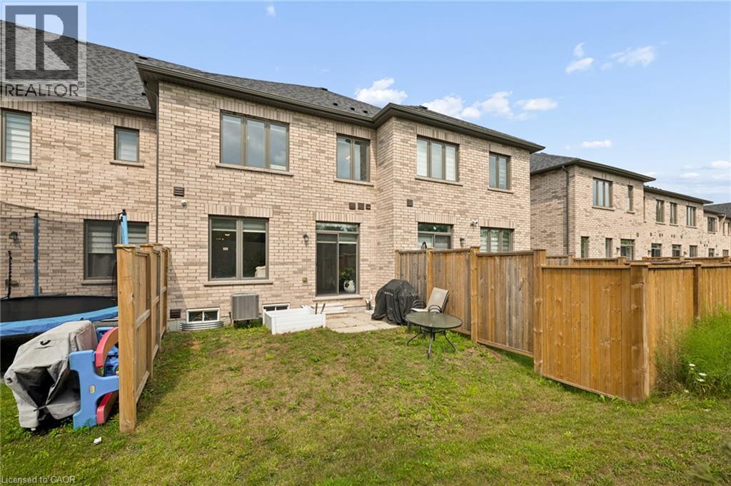166 Deerpath Drive Unit# 49, Guelph, Ontario  N1K 0E2 - Photo 35 - 40854305
